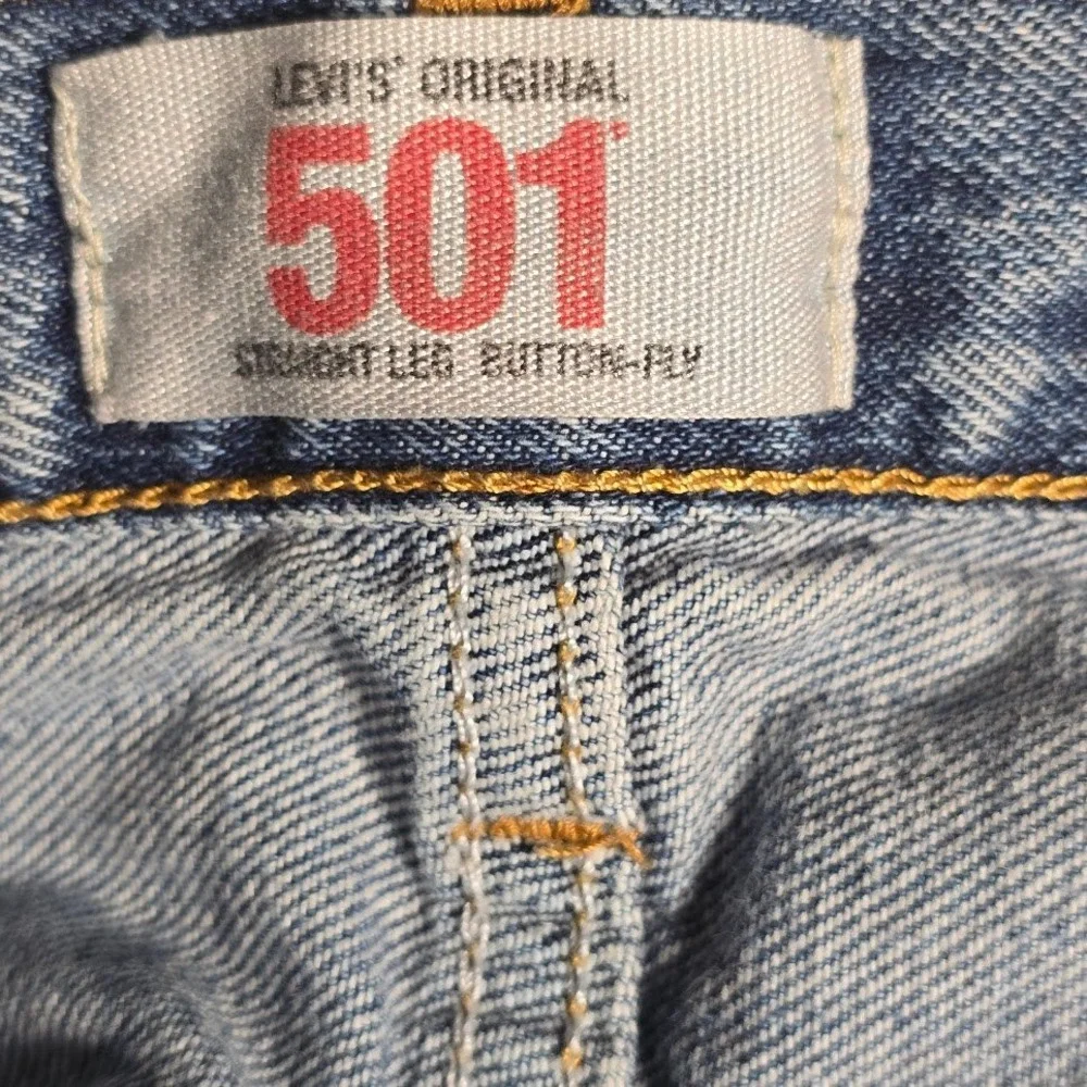 Y2K Levis 501 Original Mens Straight Button Fly Blue Jeans 36x29 Light wash 1091